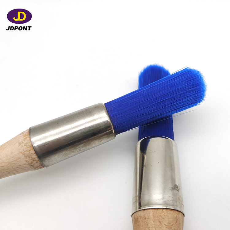 ROUND PAINTBRUSH WITH SYNTHETIC BRISTLE AND WATER-BASED PAINTING
