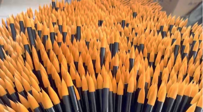 The process of making an artist paintbrush(图5)